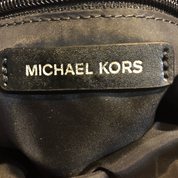 Michael Kors Travel Pouch - Picture 7 of 7